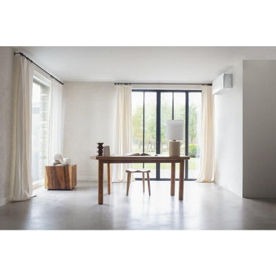 Daikin Set FTXJ20AW9 + RXJ20A Emura WiFi Wandgerät Mattweiß + Außengerät 2,0 kW 1 Raum 20 - 25 m²