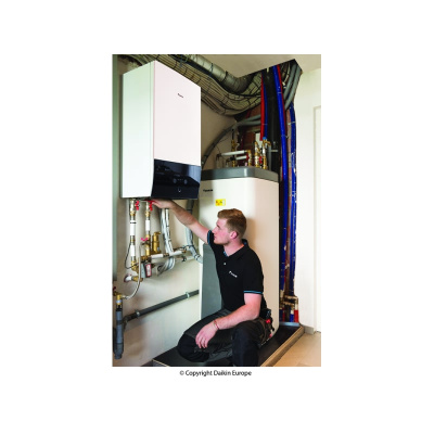 Daikin Altherma 3 H MT W Set EPRA08EW1 8,0 kW + ETBX12E9W Wärmepumpe + Hydromodul mit Heizstab 9 kW