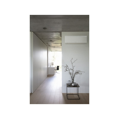 Daikin Set 5 x FTXJ25AW9 + 5MXM90A2V1B(9/8) Wandgeräte Emura WiFi Mattweiß 2,5 kW R32 Klimaanlage