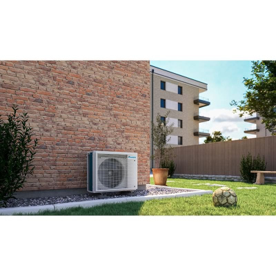 Daikin Set 4 Wandgeräte Emura WiFi 2,0/3,4 kW - FTXJ20AW9 + 3 x FTXJ35AW + Außengerät 4MXM80A8 R32